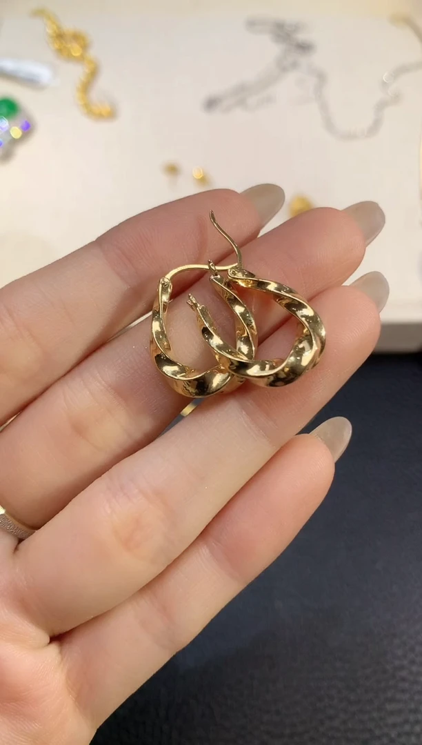 18K金耳饰A38   多样性发一对