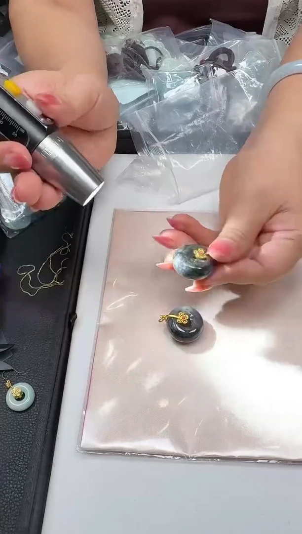 颈饰未镶嵌翡翠25