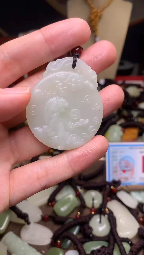 颈饰未镶嵌和田玉新疆料青海料清水和田玉吊坠
