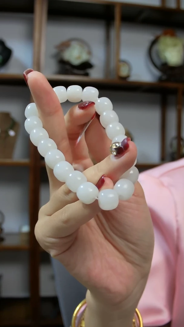 未镶嵌手串和田玉老型珠  卡10