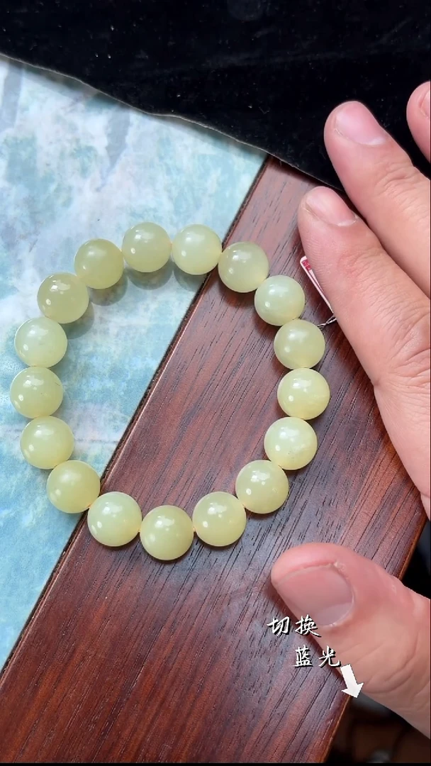 未镶嵌手链和田玉多样性发一