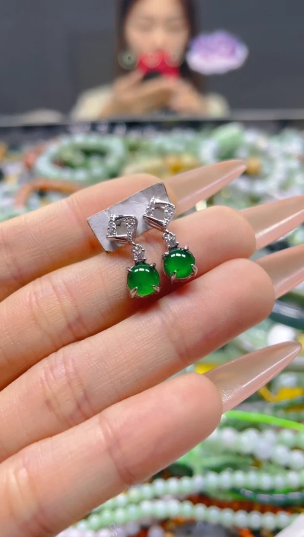 颈饰未镶嵌翡翠/Q/翡翠A货，一件也是批发价