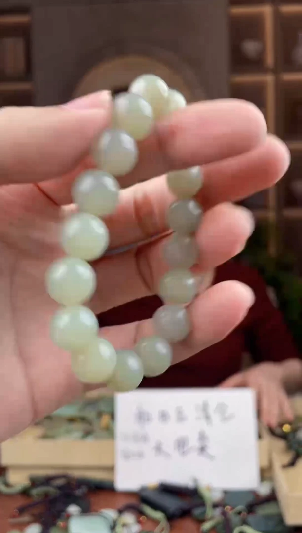 颈饰未镶嵌和田玉拍一发一，多样性发货