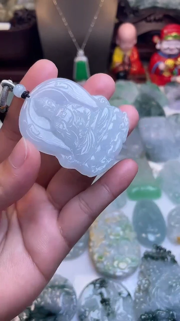 颈饰未镶嵌翡翠阿尔