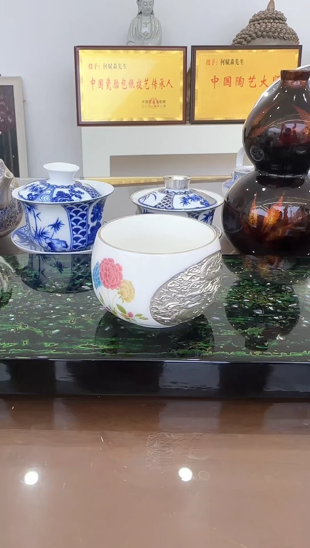 何赋森甄选——刺绣龙凤杯