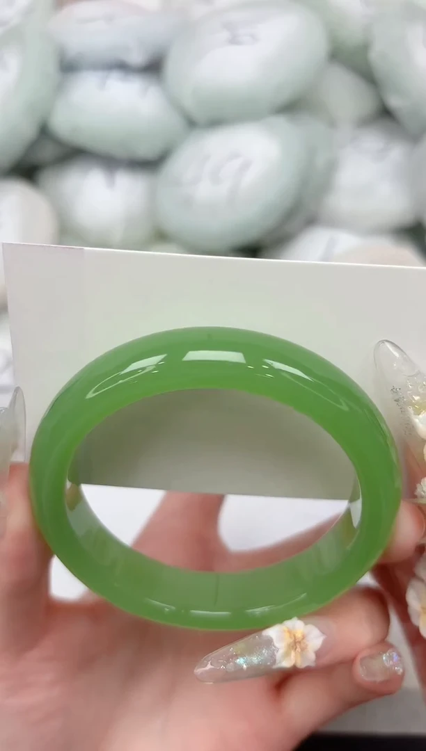 未镶嵌手镯石英质玉123-57.3