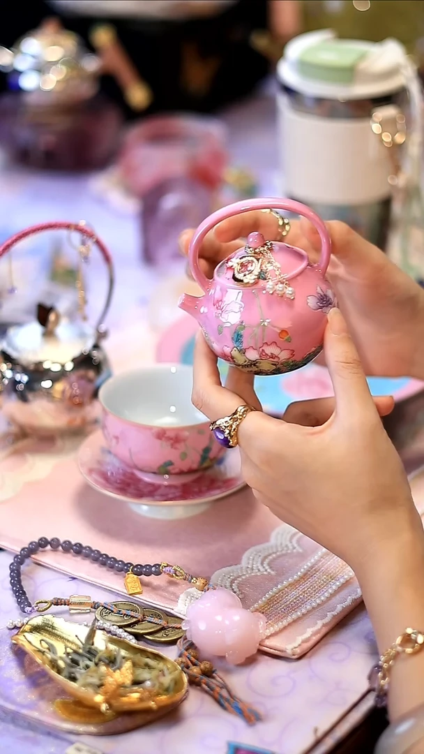山怂阿卿@@新品粉地虞美人提梁壶