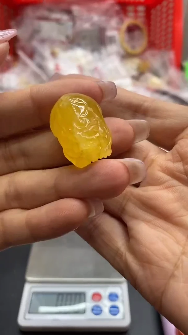 琥珀未镶嵌珠宝奇石885