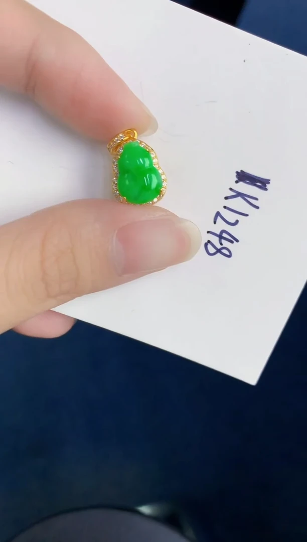 颈饰未镶嵌翡翠天然翡翠缅甸A货