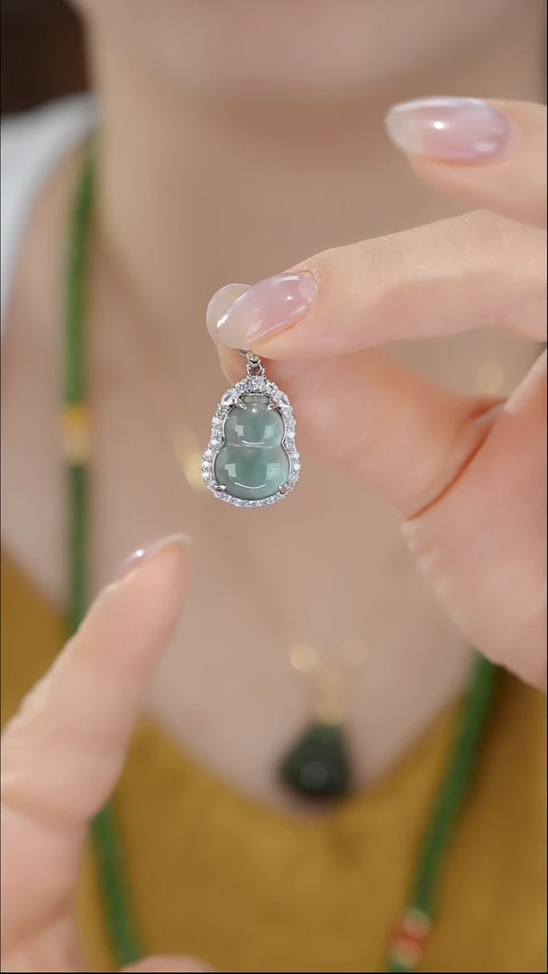 吊坠(赠链)银S925镶嵌翡翠"葫芦S925银  翡翠吊坠 TGD672"