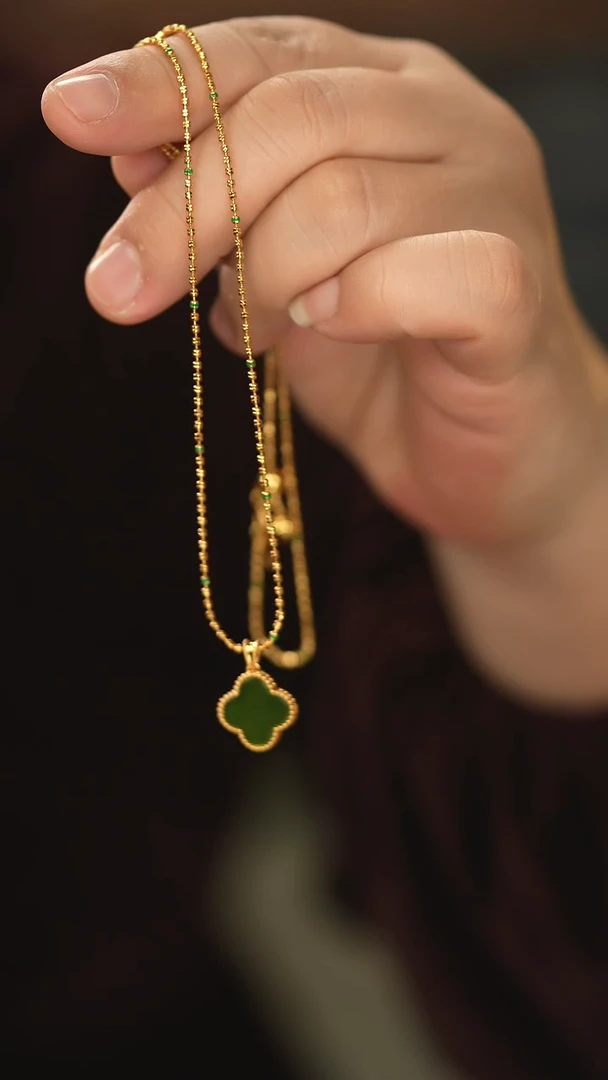 【闪购商品】和田玉吊坠(赠链)18K金镶嵌新款