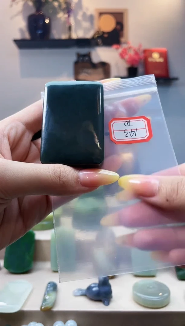 未镶嵌和田玉挂件1