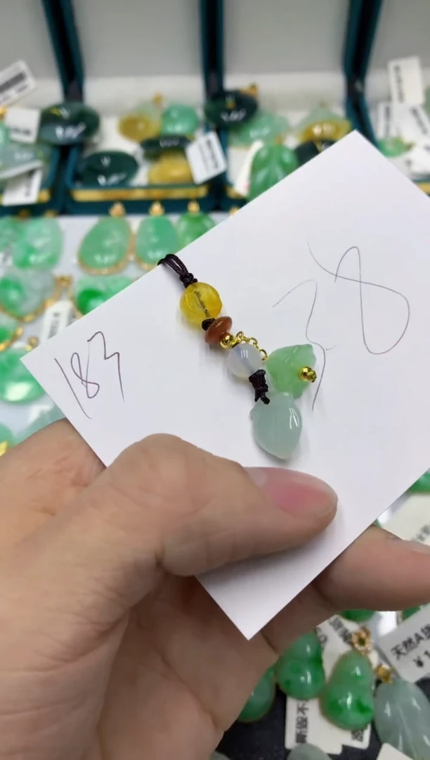 【闪购商品】翡翠颈饰未镶嵌号链接11111