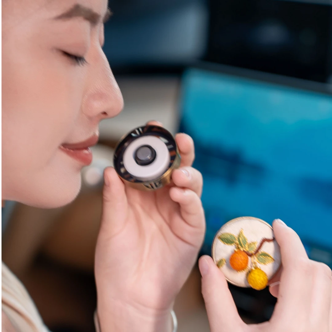 【心想事橙】三闾刺绣车载‌香薰橙子味手工刺绣出风口香薰持久橙香