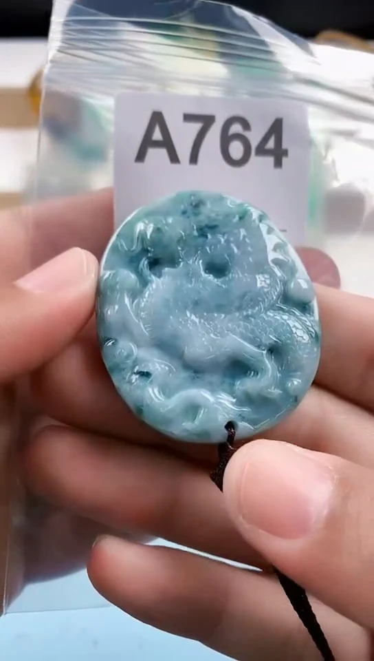 【闪购商品】翡翠挂件未镶嵌天然翡翠吊坠挂件