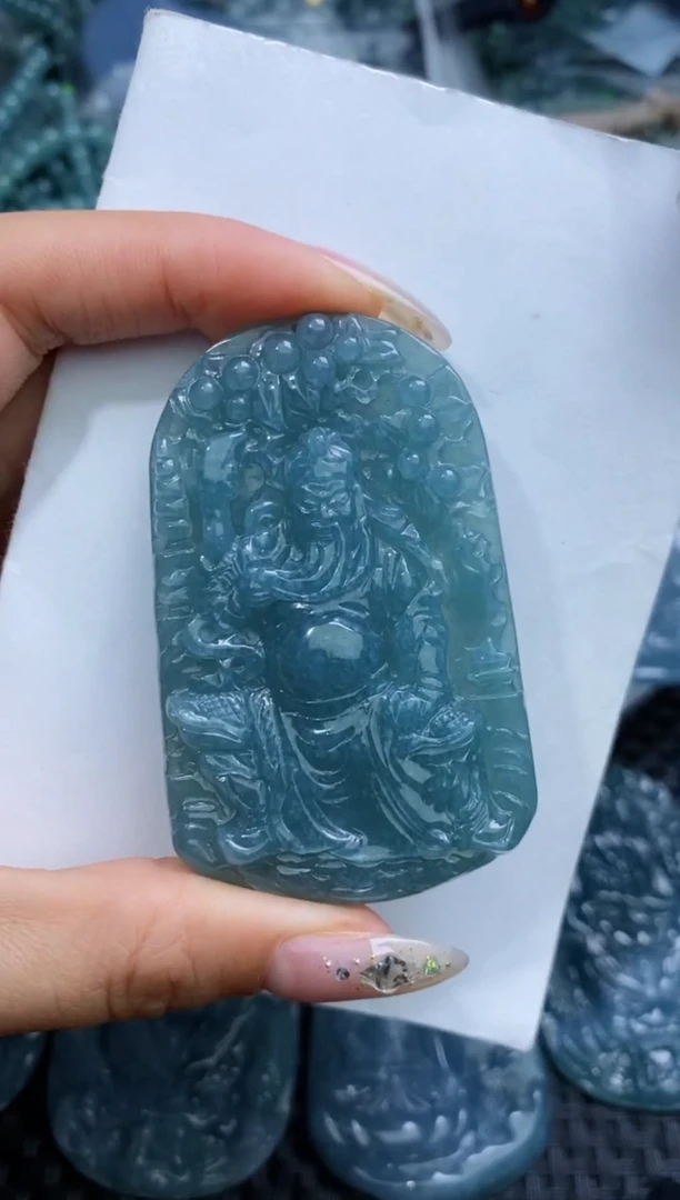 【闪购商品】翡翠颈饰未镶嵌          