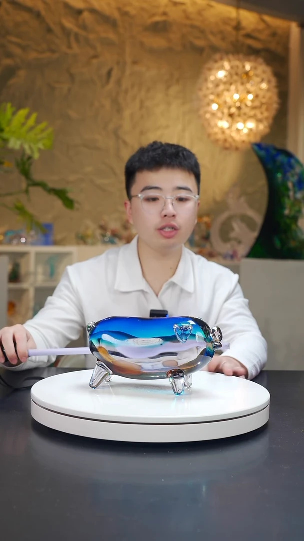 手工艺品琉璃宝石蓝腊肠小猪摆件