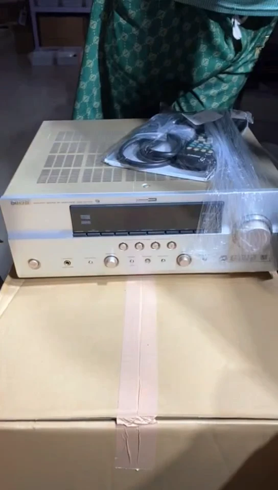 8新w****5 645 中古商品，瑕疵品，不保好坏。