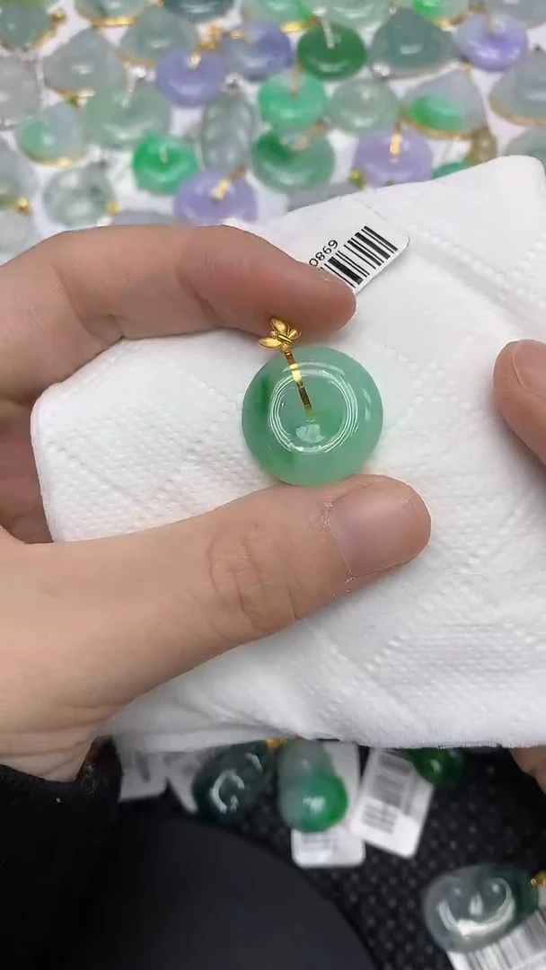 颈饰18K金镶嵌翡翠11111111