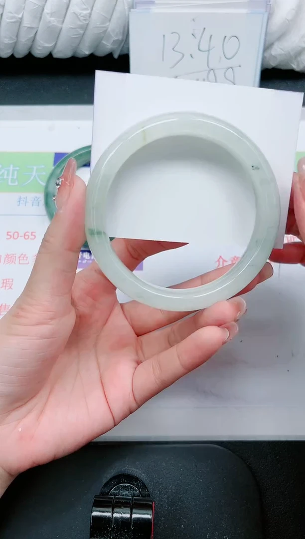 【闪购商品】石英质玉手镯未镶嵌292