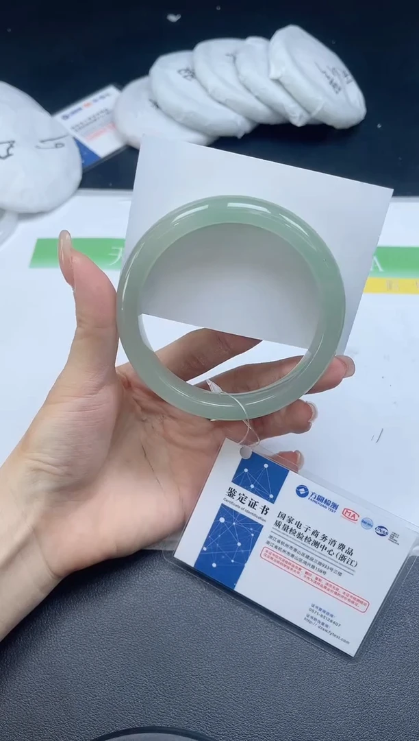 未镶嵌手镯石英质玉0131-6263