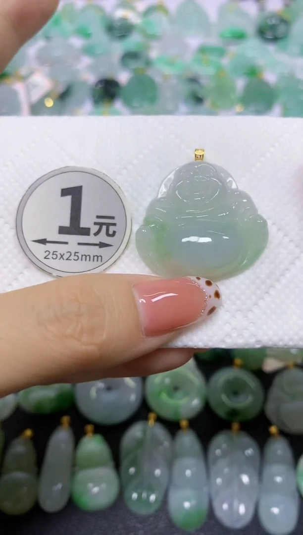 颈饰18K金镶嵌翡翠天然翡翠A货