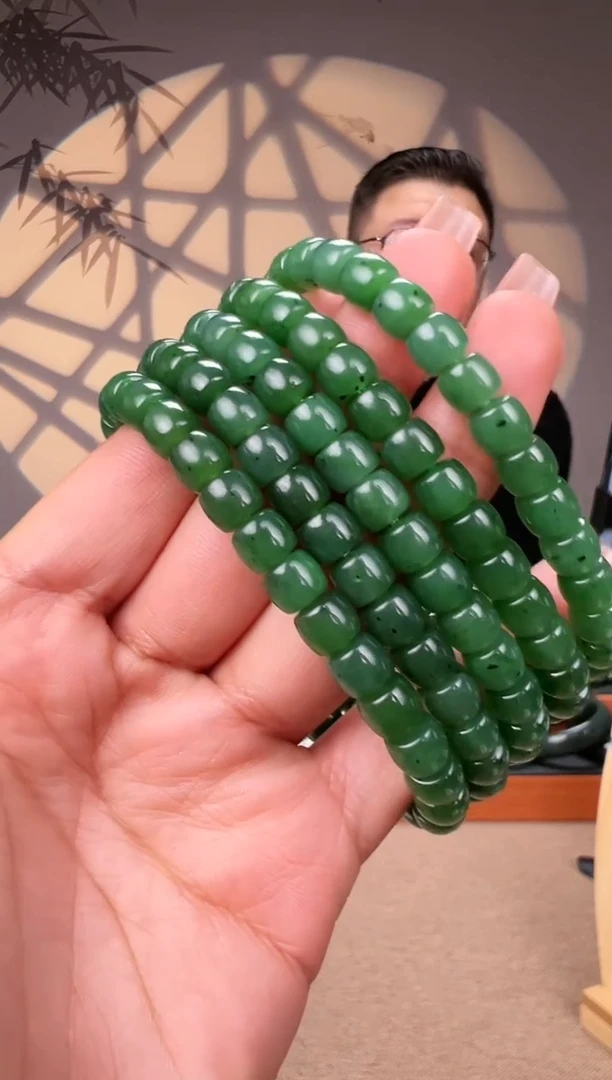 【闪购商品】和田玉手串未镶嵌碧玉直切多样性发一