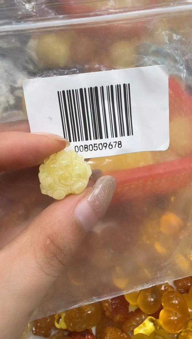 裸石琥珀未镶嵌如图