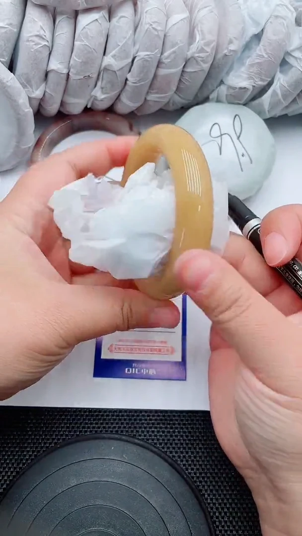 未镶嵌手镯石英质玉66-56-57