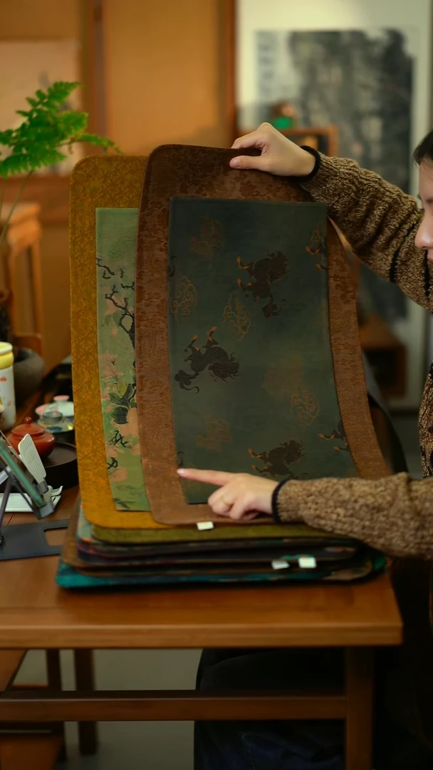 大秋香加小奶油加大片龙腾加小麒麟