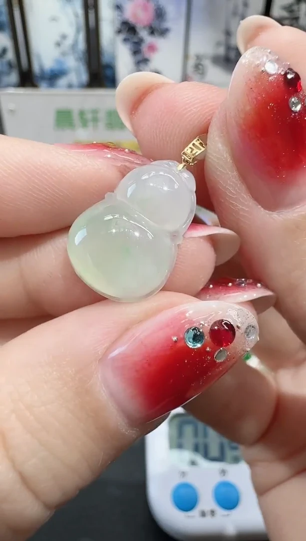 颈饰18K金镶嵌翡翠冰*寄售回流，不退不换