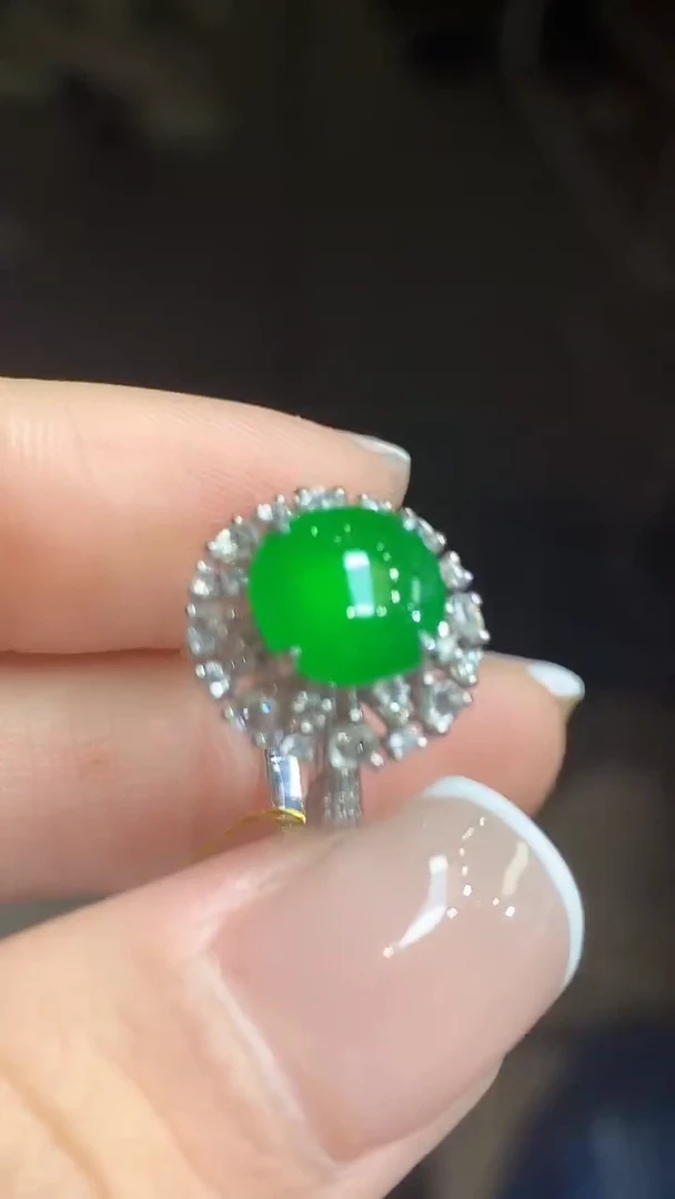 18K金镶嵌戒指翡翠A120