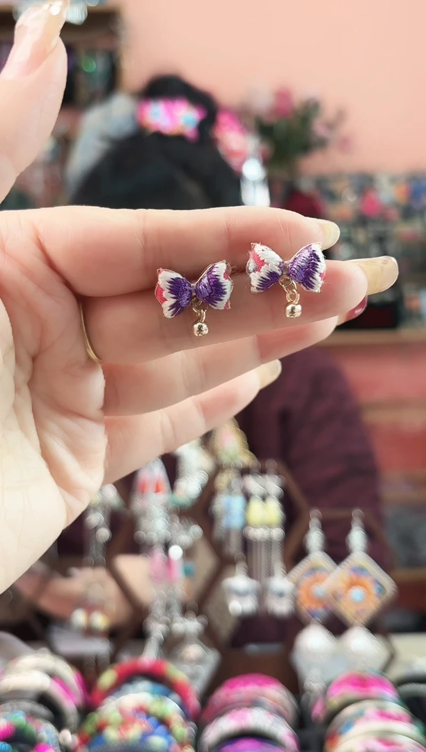 艺枝独绣手工饰品30