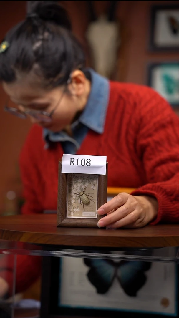 R108        木质框冰箱贴