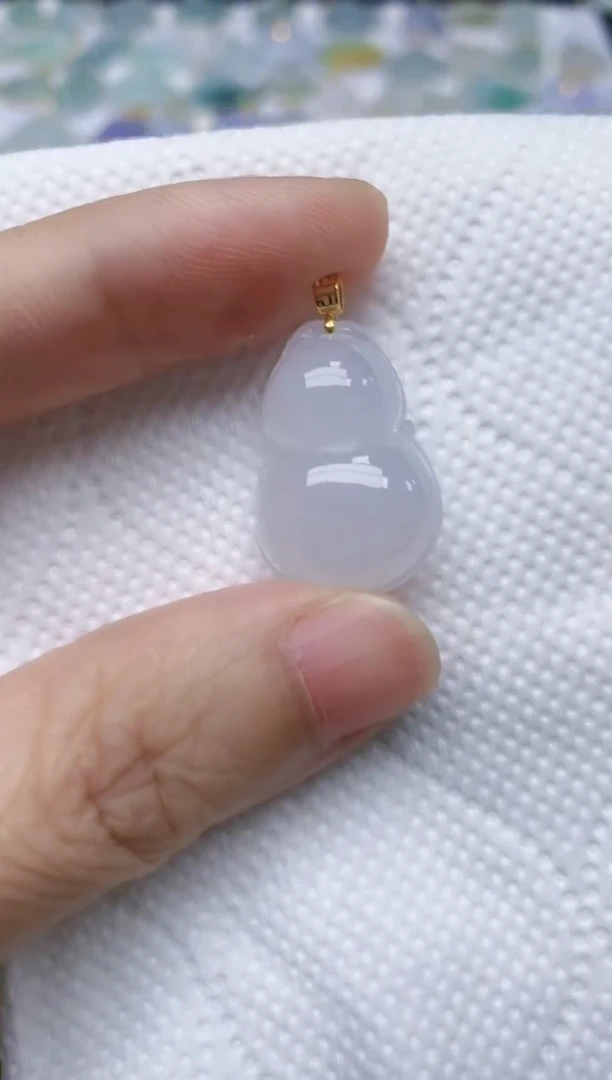 翡翠18K金镶嵌颈饰天然缅甸A货翡翠