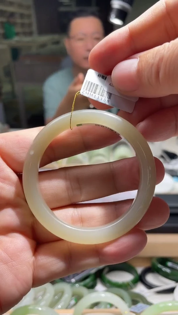 未镶嵌手镯和田玉53-54圈口 1158