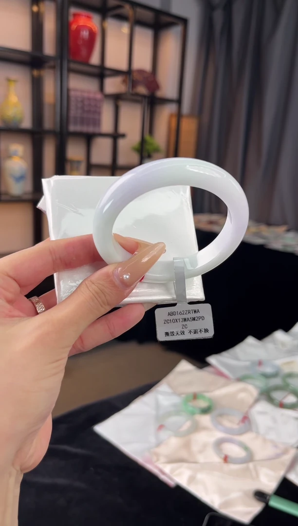 未镶嵌手镯翡翠翡翠手镯