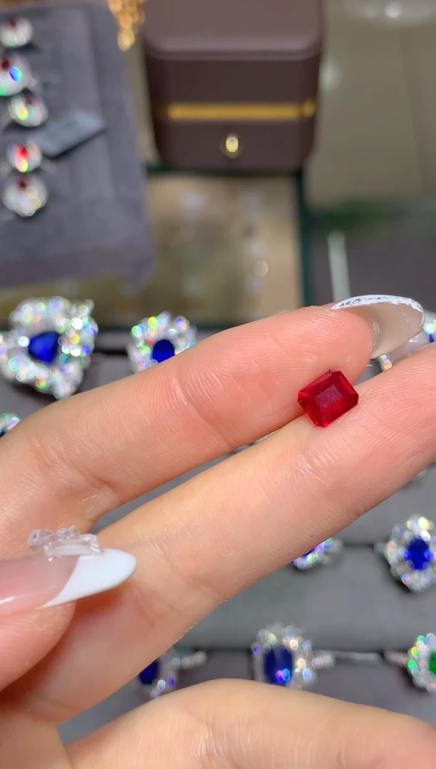 裸石未镶嵌红宝石1.09CT   主证无烧鸽血红