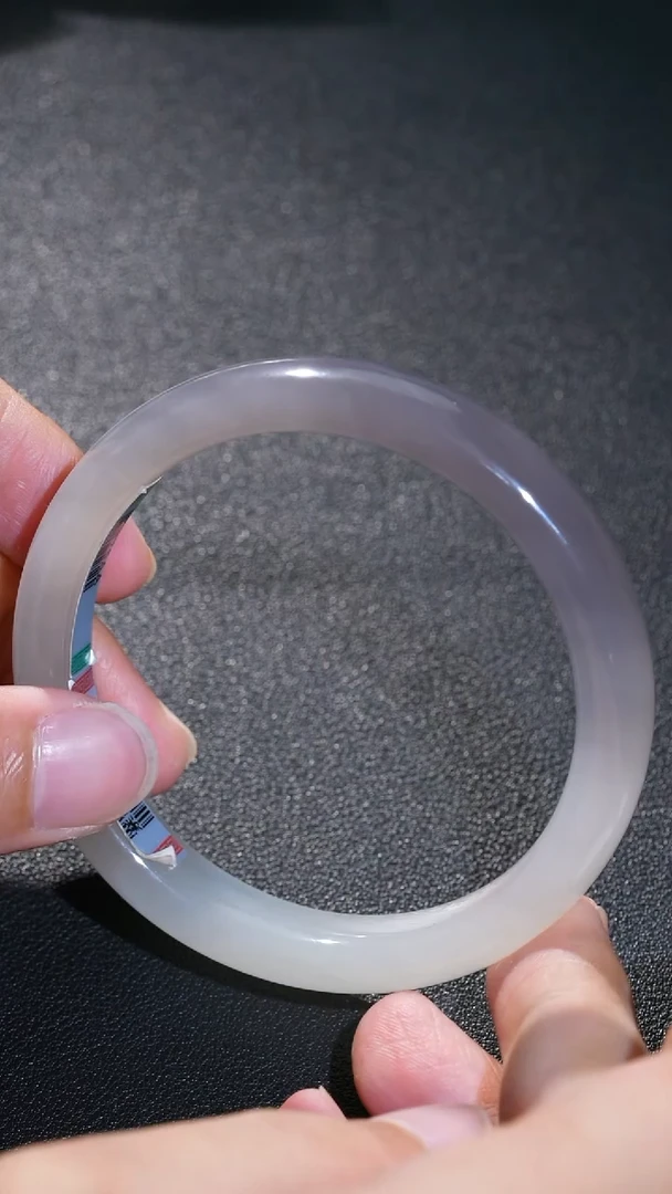 未镶嵌手镯和田玉70