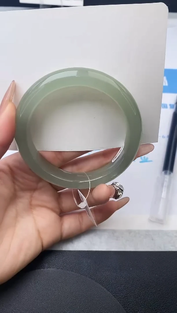 未镶嵌手镯石英质玉w229-DB64+