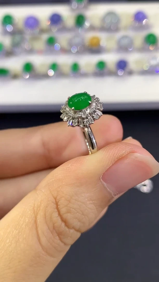 18K金镶嵌戒指翡翠B71