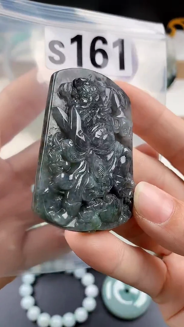 颈饰未镶嵌翡翠天然翡翠吊坠挂件