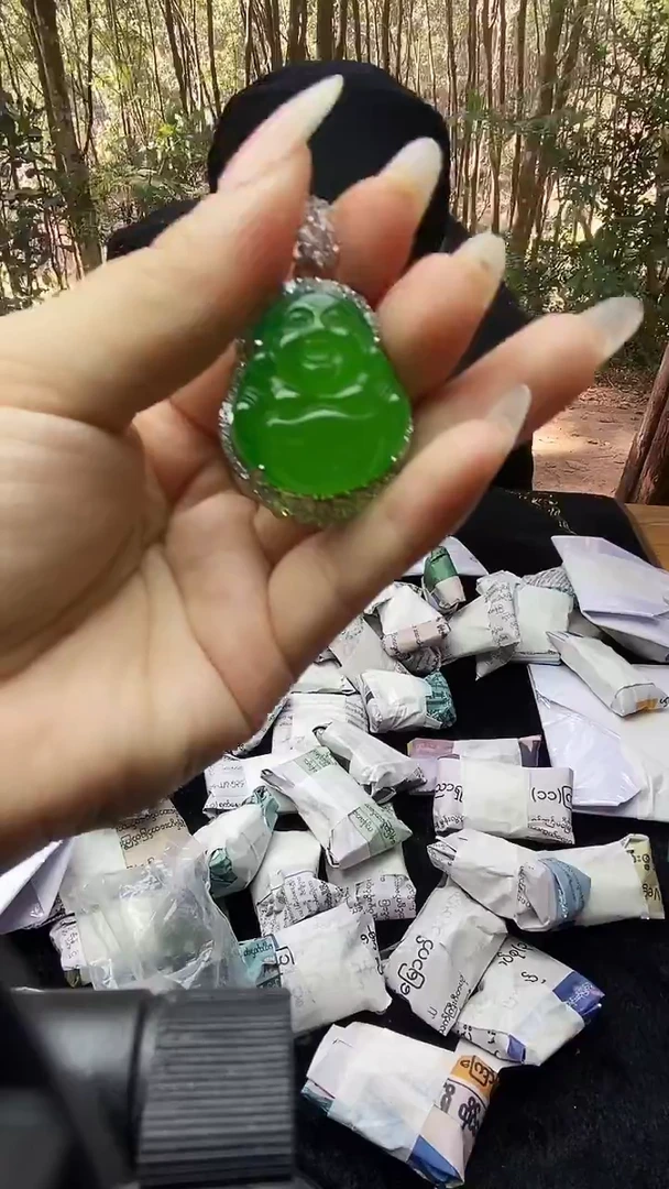 满色吊坠    所见即所得