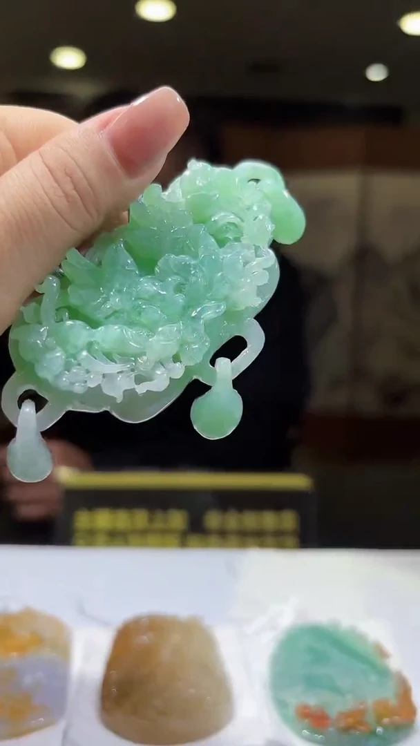 未镶嵌定制翡翠17/1214/C/花