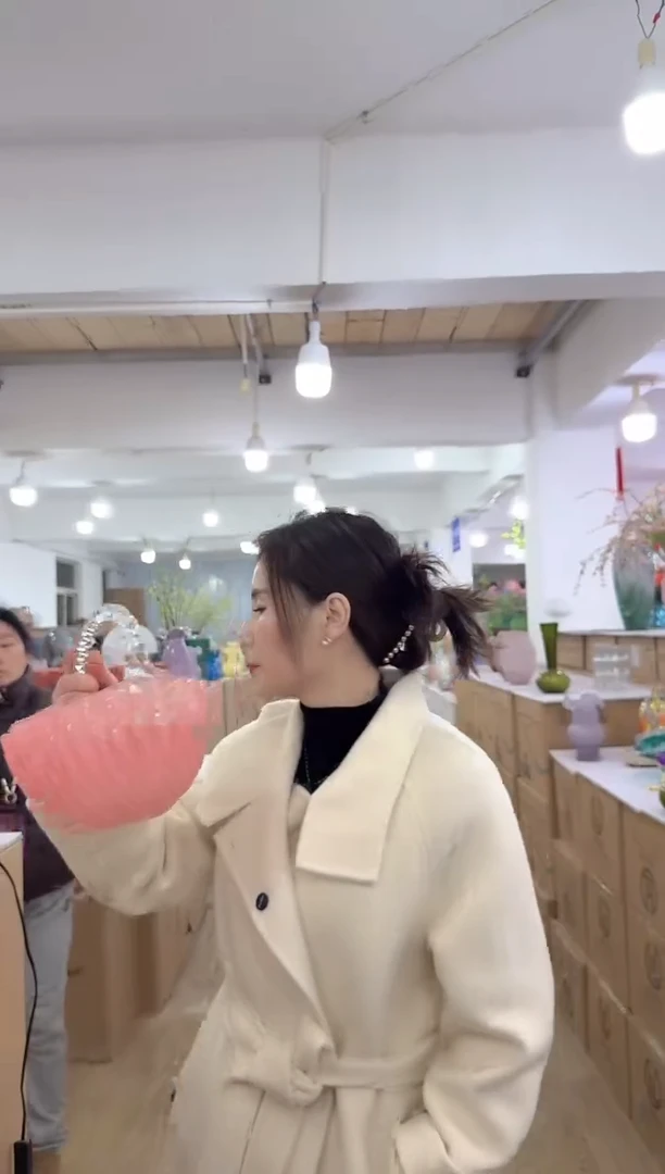 【闪购商品】无铅玻璃洛芙花器-u-早12微瑕