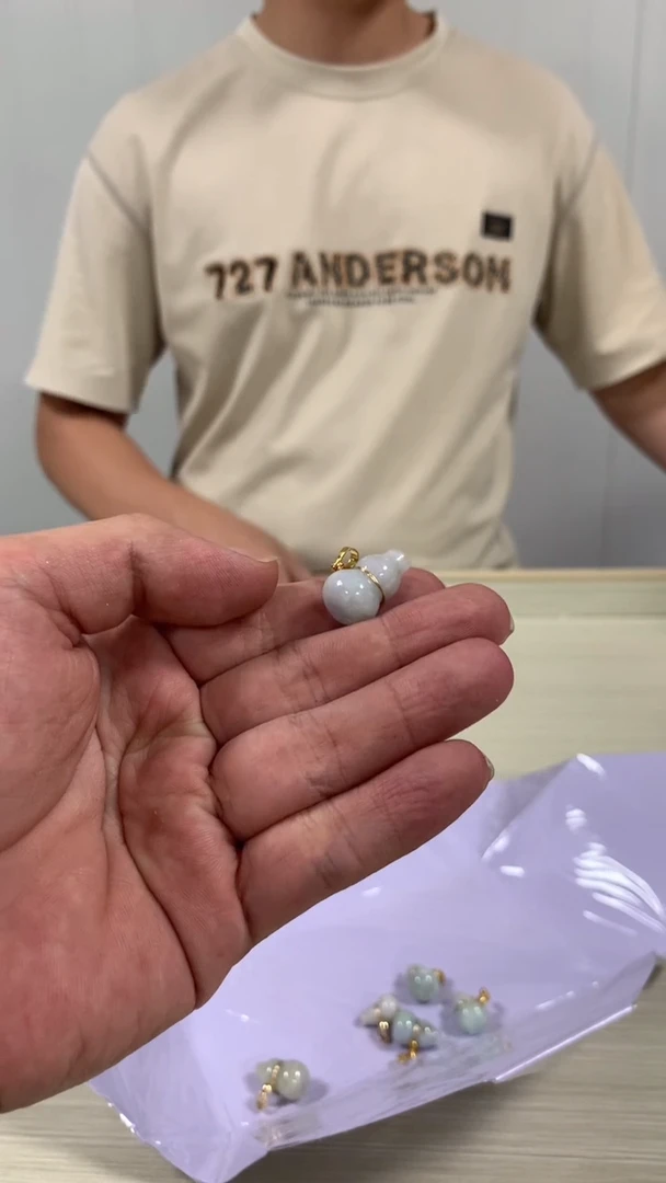 翡翠未镶嵌颈饰哈**1福利多样性发其一