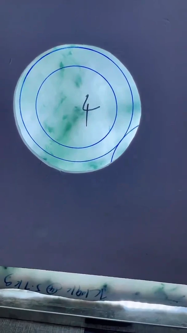 定制翡翠手镯未镶嵌定制