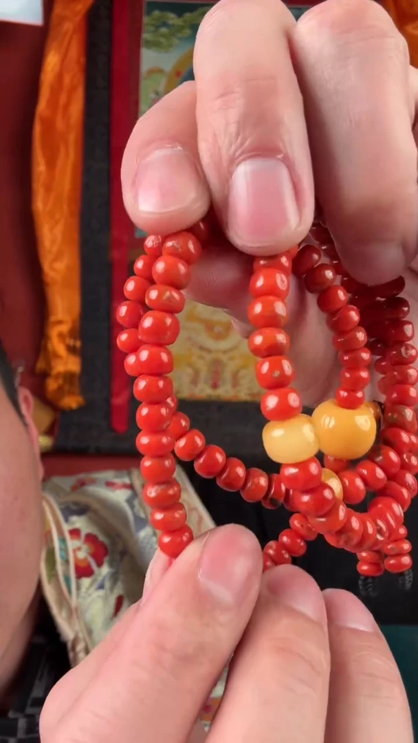 无非金属红红项链