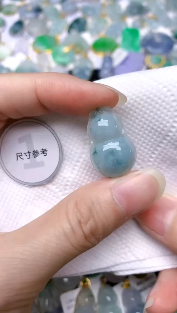 颈饰未镶嵌翡翠天然A货翡翠