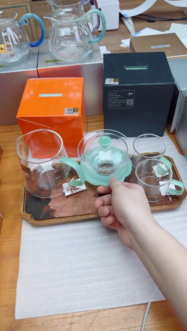 禾器粉金标承轩茶海浅玉+禾器对杯浅玉色+风谜荷悦盖碗浅玉
